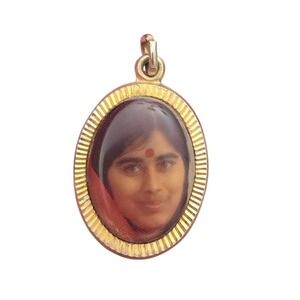 Photo Pendant Vintage Sterling Silver 925 Gold Plated Mother Meera Keepsake